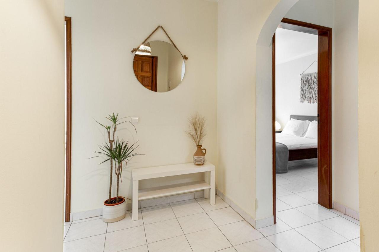 1Br Infante Flat In Quarteira By Lovelystay エクステリア 写真